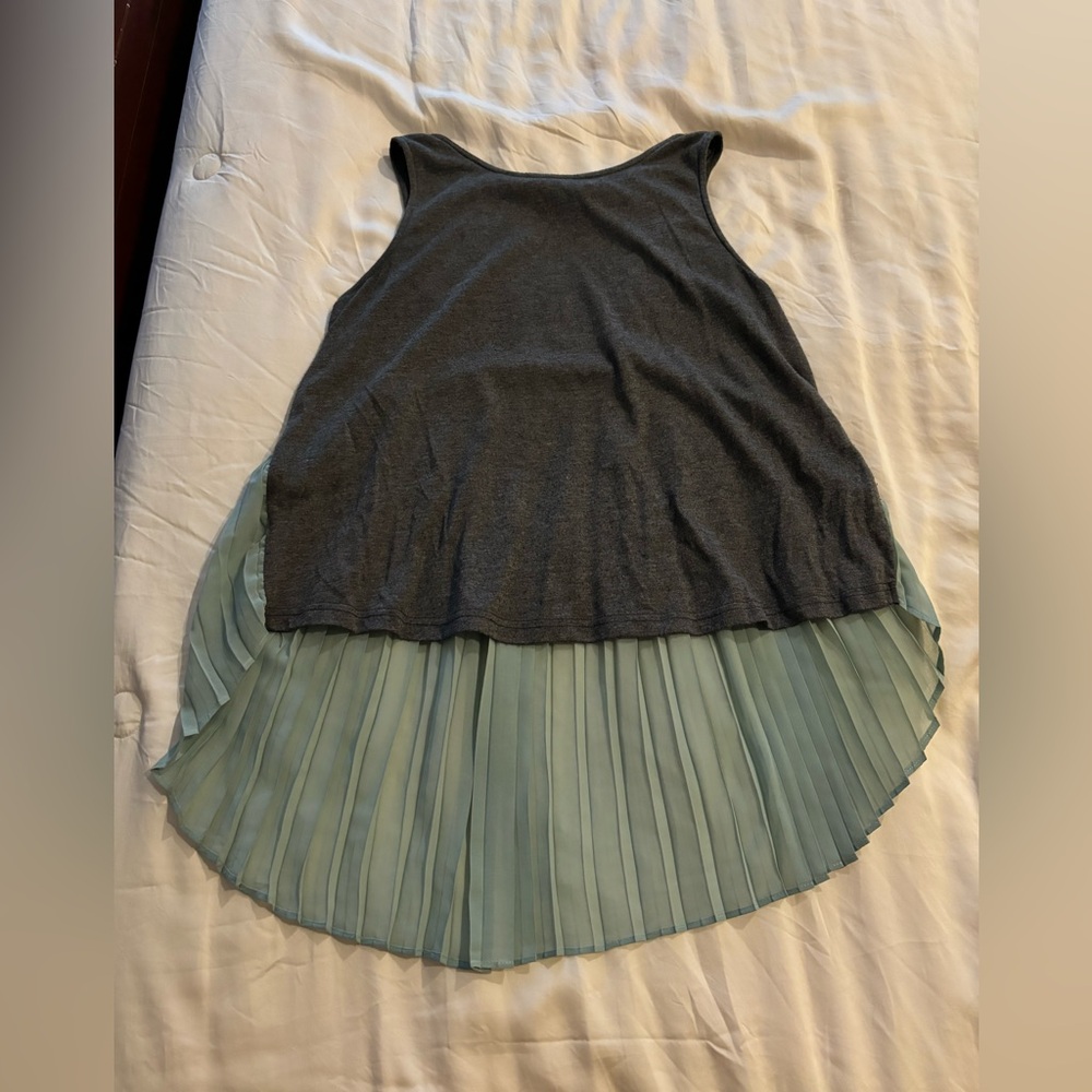 Hi, low tank top